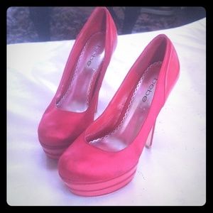 Satin & Patent Leather Guess Platform Heels